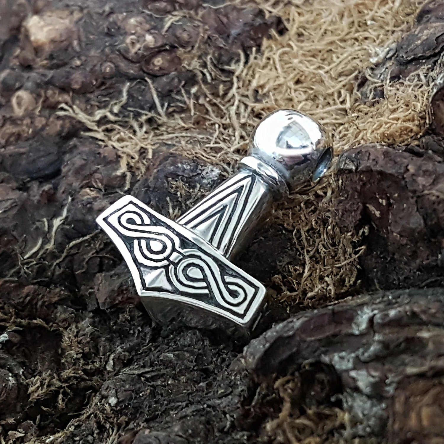 Silver Runic Thors Hammer Pendant Replica 4 Silver Runic Thors Hammer Pendant Replica - Image 2