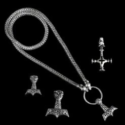 6mm Thick Silver Snake Chain Necklace With Ferocious Wolf Heads