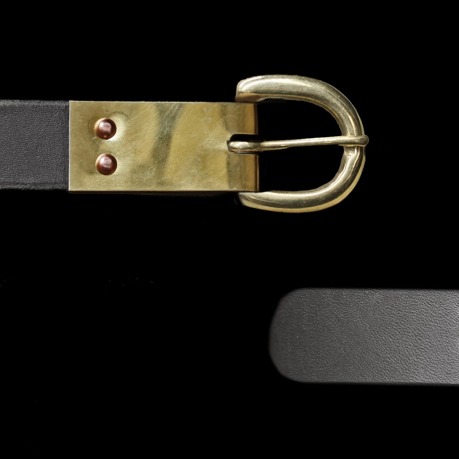 Custom Made 25mm (1 Inch) Wide Leather Viking Belt With Brass Buckle 8 Custom Made 25mm (1 Inch) Wide Leather Viking Belt With Brass Buckle - Image 6