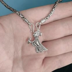 3mm Silver Viking King Chain Necklace With Loop Heads 14 3mm Silver Viking King Chain Necklace With Loop Heads -The Viking Dragon bt silver 3mm king chain with butterfly fitting and silver small valkyrie pendant on hand