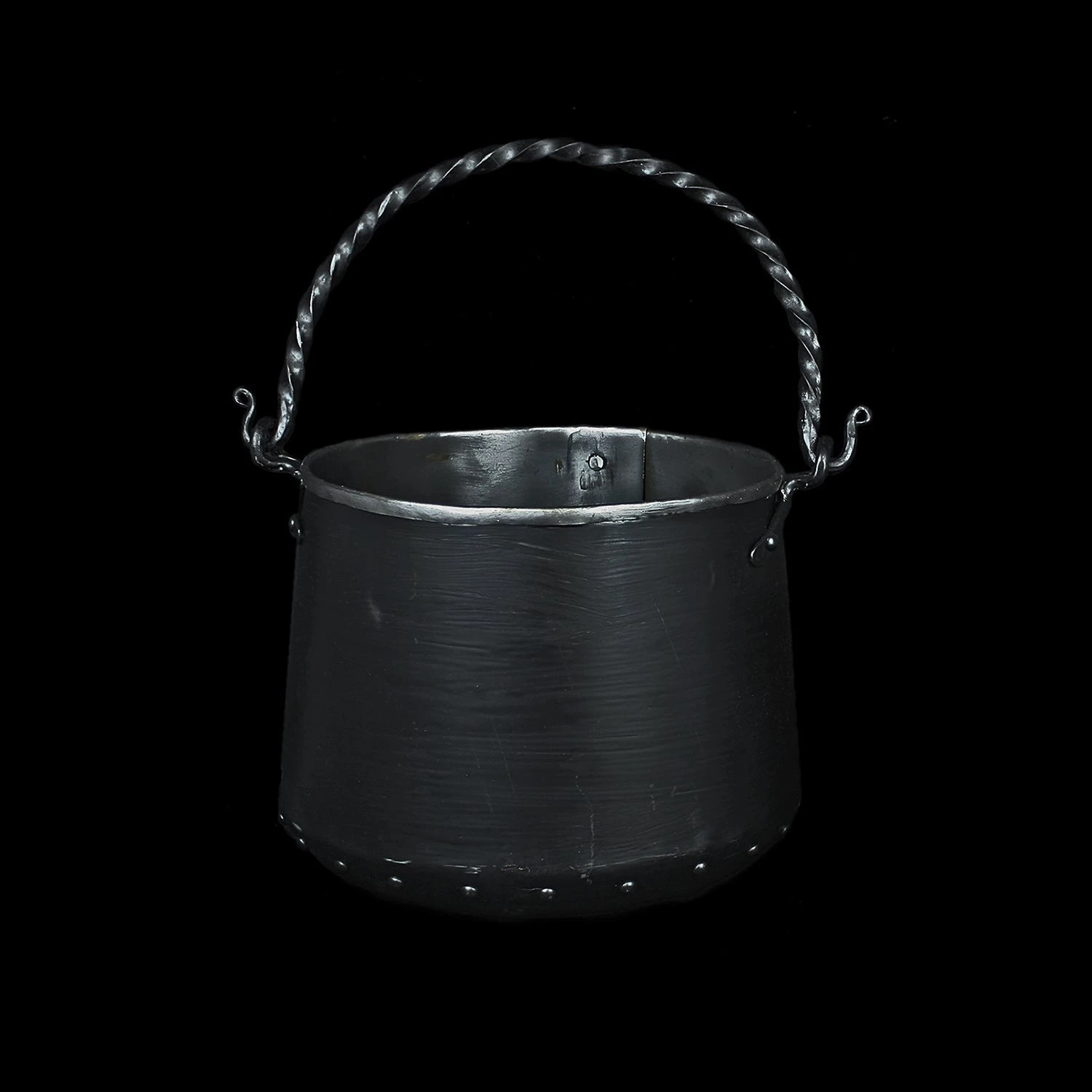 Hand-Forged Steel Cauldron With Cast Iron Handle 10 Hand-Forged Steel Cauldron With Cast Iron Handle - Image 8