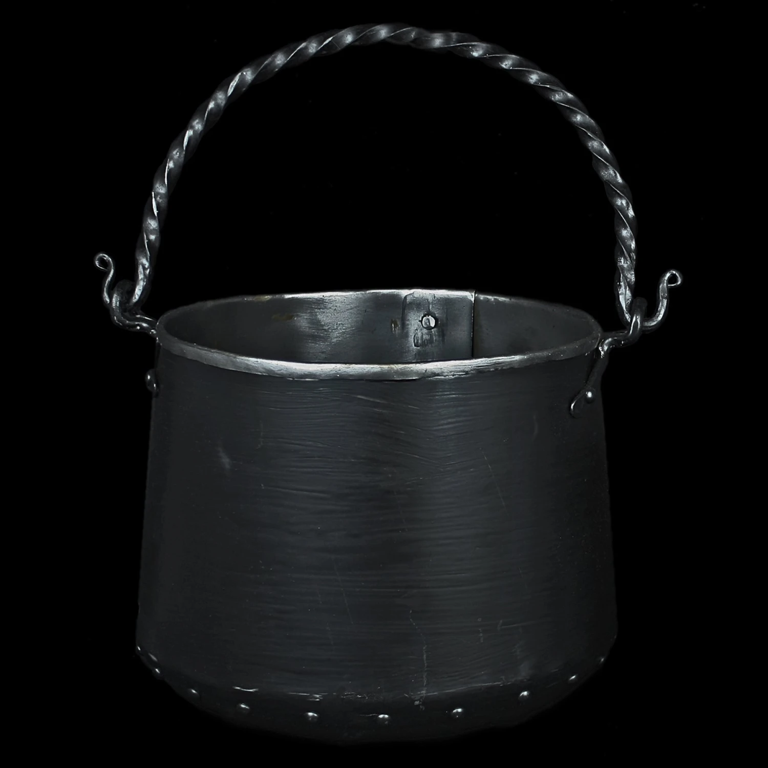 Hand-Forged Steel Cauldron With Cast Iron Handle 8 Hand-Forged Steel Cauldron With Cast Iron Handle - Image 6