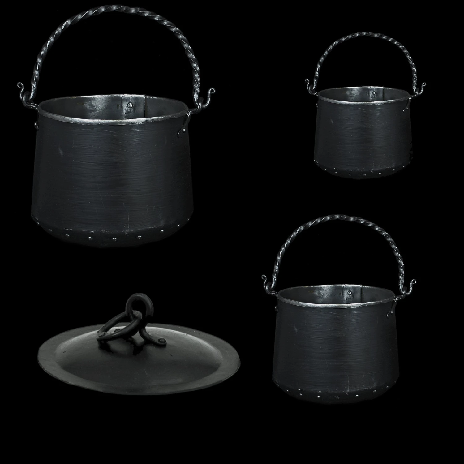 Hand-Forged Steel Cauldron With Cast Iron Handle 3 Hand-Forged Steel Cauldron With Cast Iron Handle