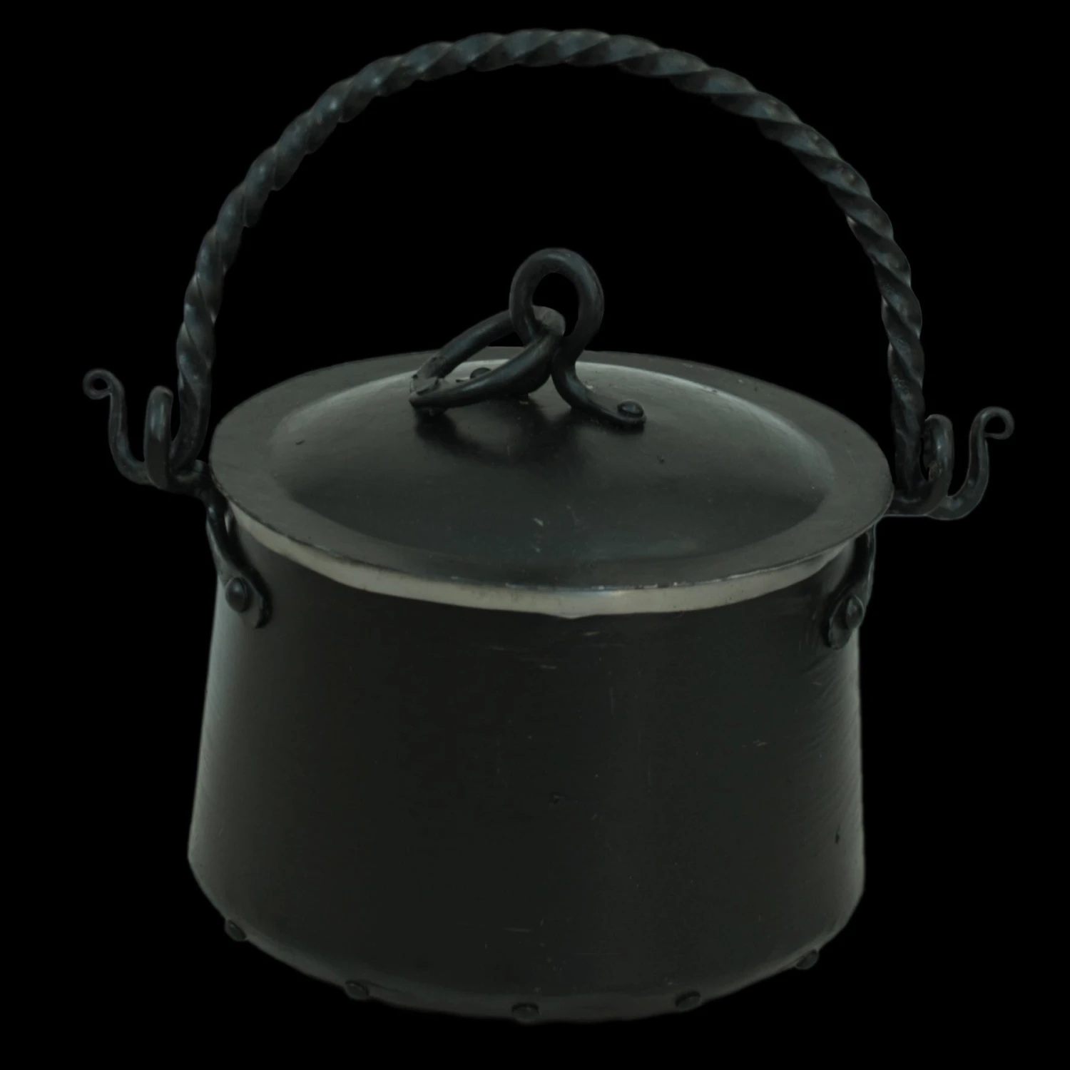 Hand-Forged Steel Cauldron With Cast Iron Handle 4 Hand-Forged Steel Cauldron With Cast Iron Handle - Image 2