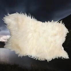 English Sheep Fleece / Sheep Skin -The Viking Dragon gu small sheep fleece