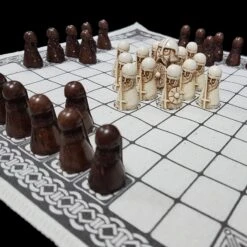 Hnefatafl Viking Game -The Viking Dragon hc viking hnefatafl board and pieces
