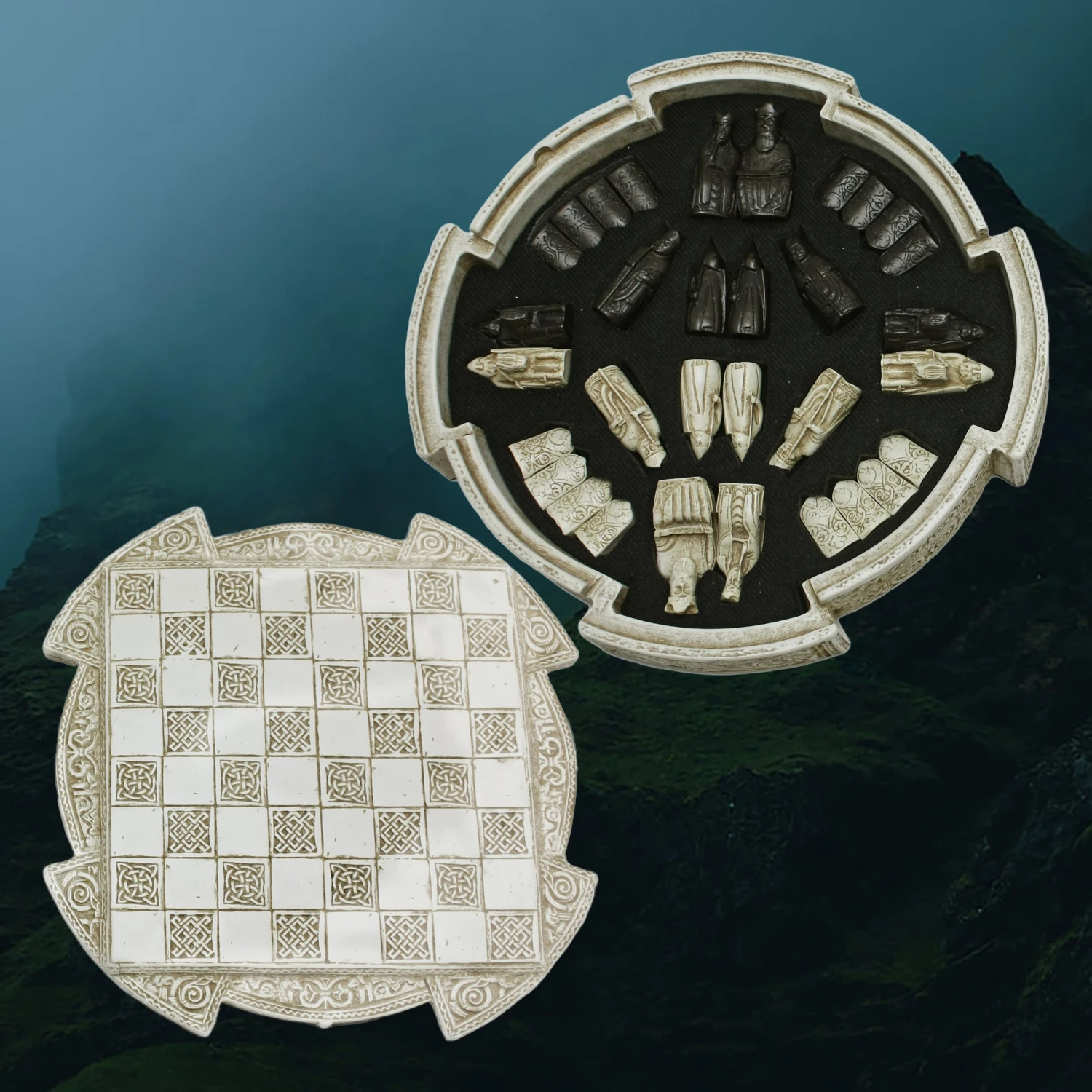 Lewis Chess Set 4 Lewis Chess Set - Image 2