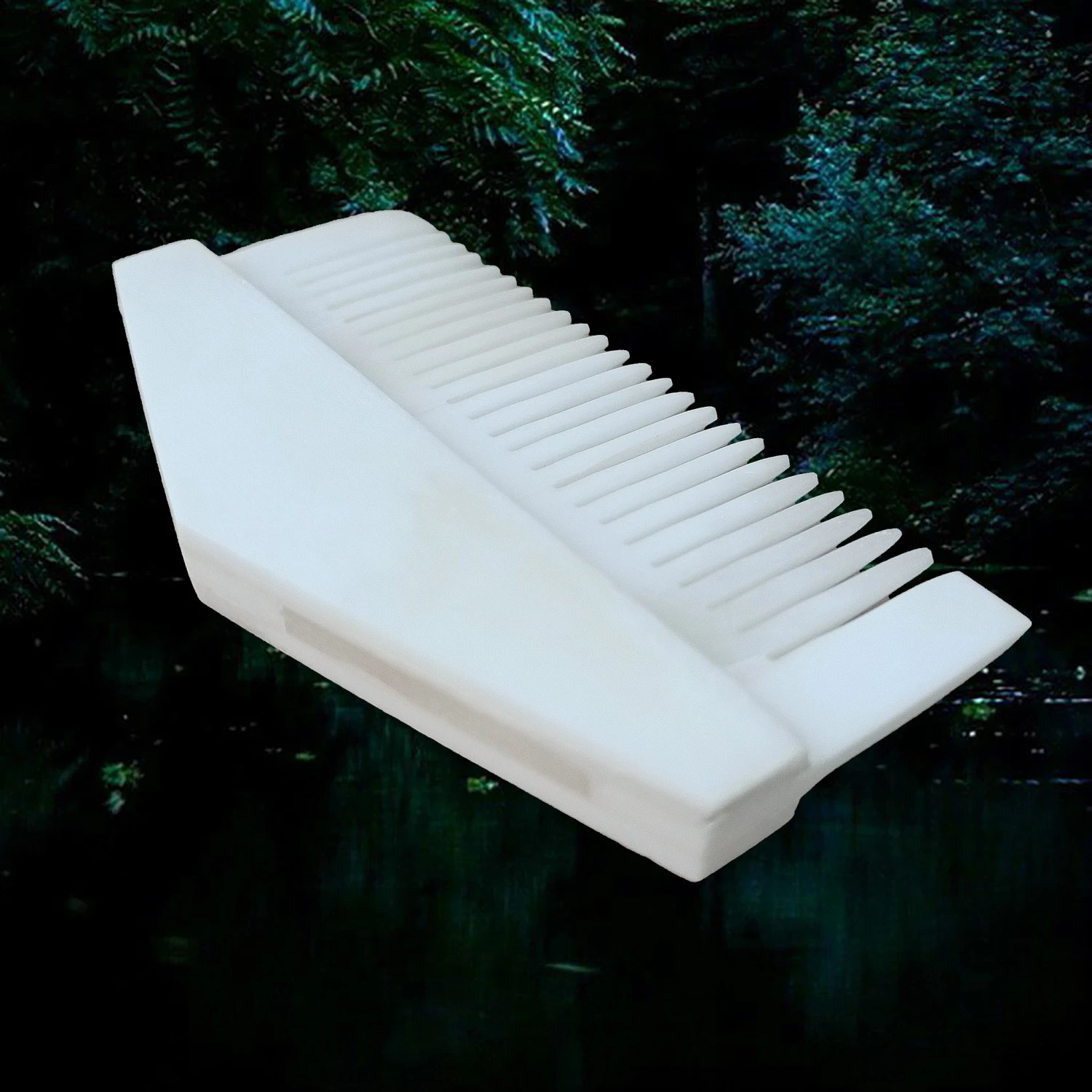 Triangular Bone Viking Comb 4 Triangular Bone Viking Comb - Image 2