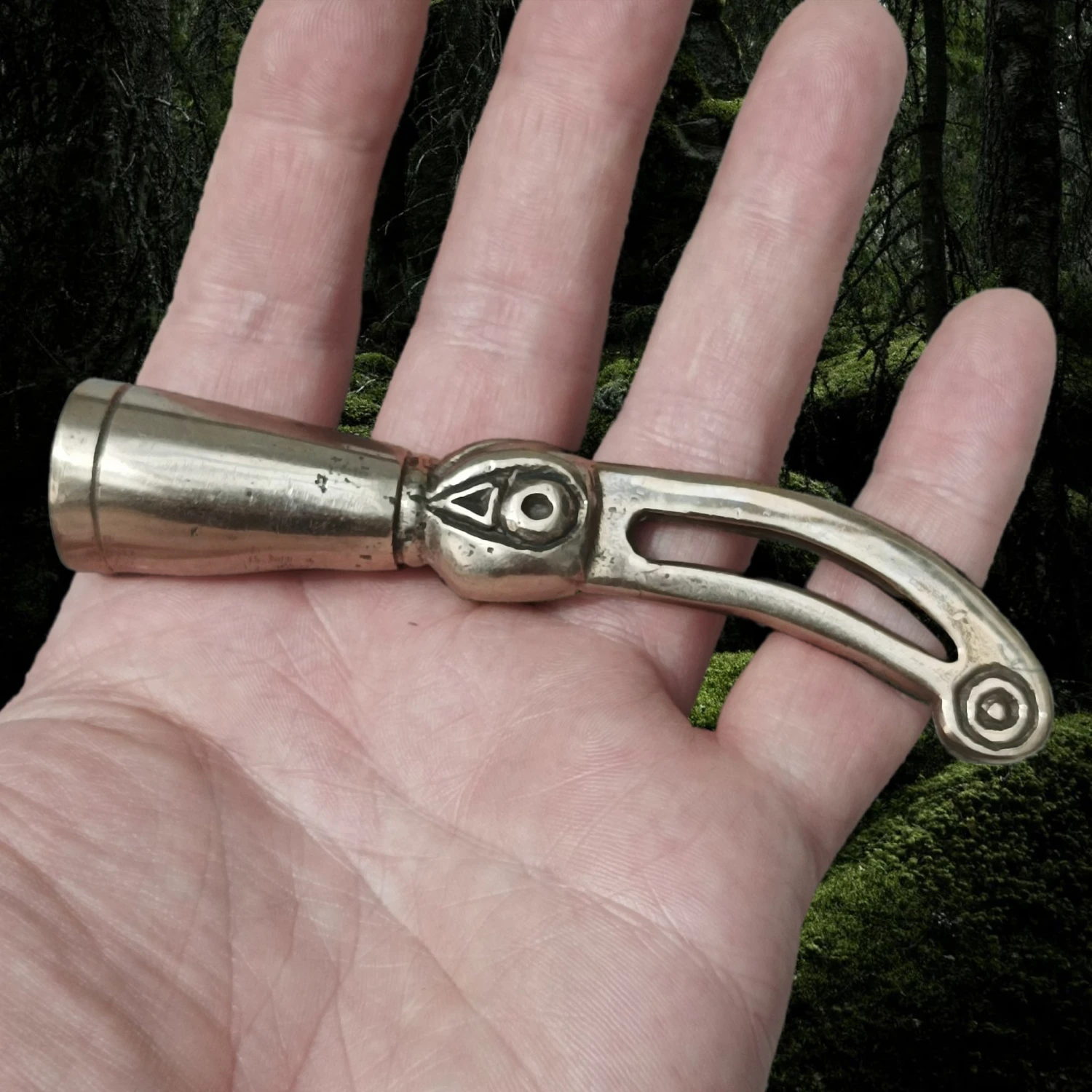 Large Bronze Raven Viking Drinking Horn Finial 4 Large Bronze Raven Viking Drinking Horn Finial - Image 2