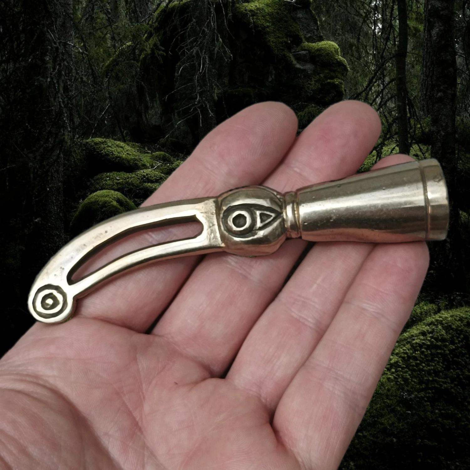 Large Bronze Raven Viking Drinking Horn Finial 5 Large Bronze Raven Viking Drinking Horn Finial - Image 3