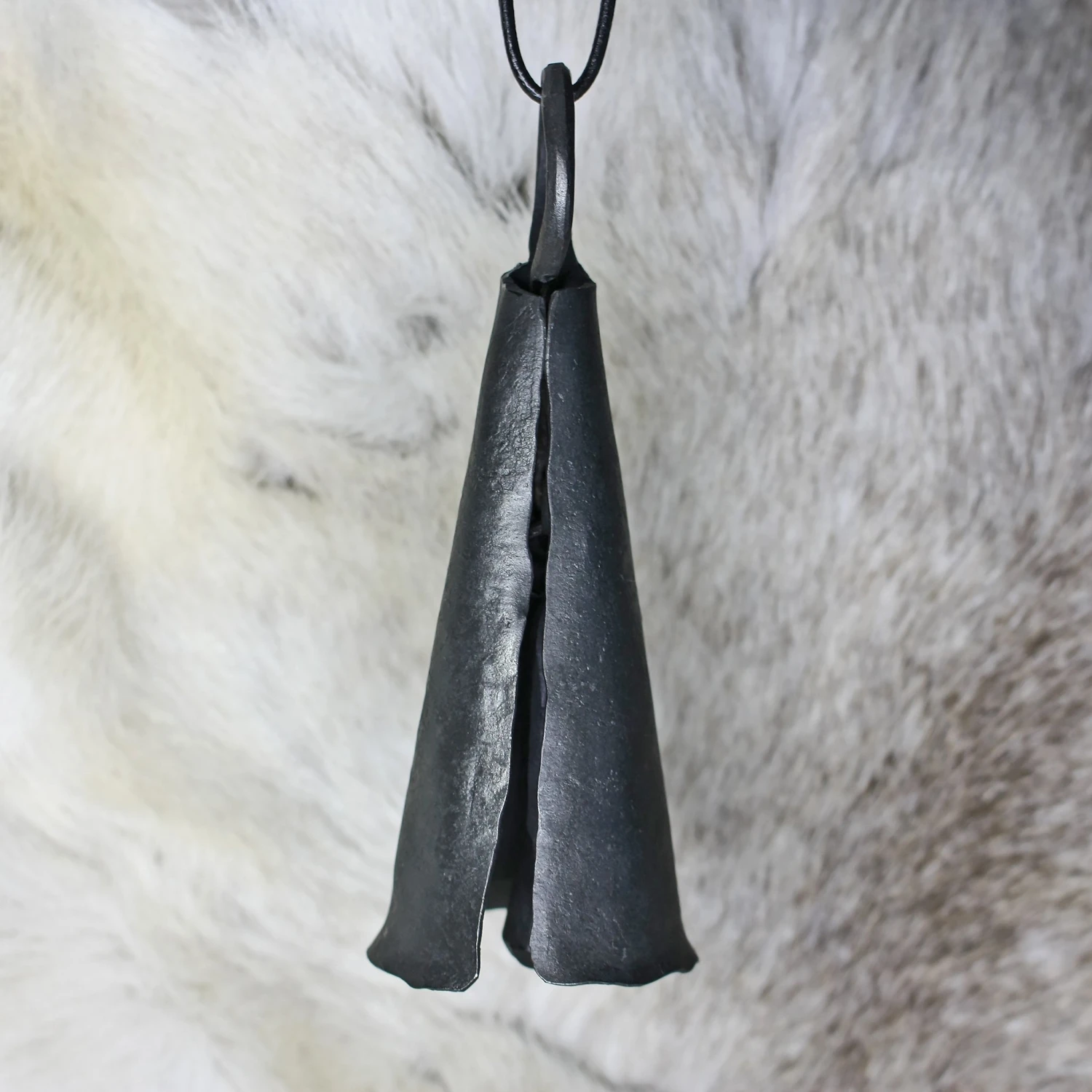 Hand-Forged Iron Viking Bell 6 Hand-Forged Iron Viking Bell - Image 4