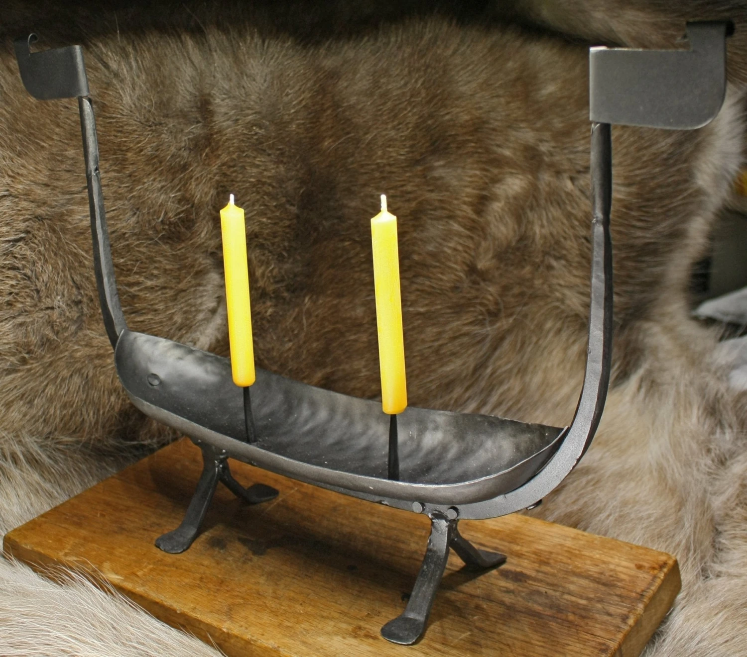 Hand-Forged Viking Longship Iron Candle Holder 4 Hand-Forged Viking Longship Iron Candle Holder - Image 2