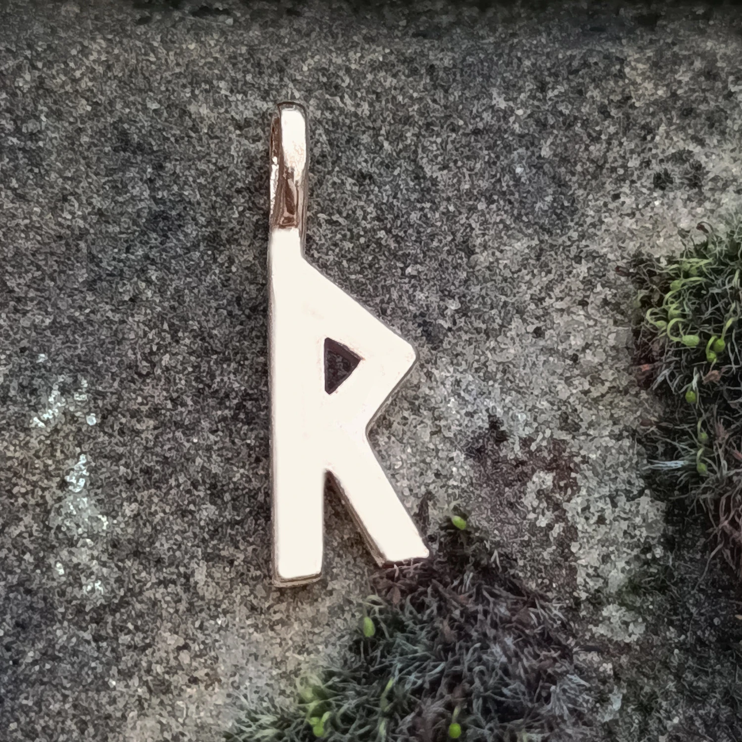 Bronze Elder Futhark Rune Pendant 10 Bronze Elder Futhark Rune Pendant - Image 8