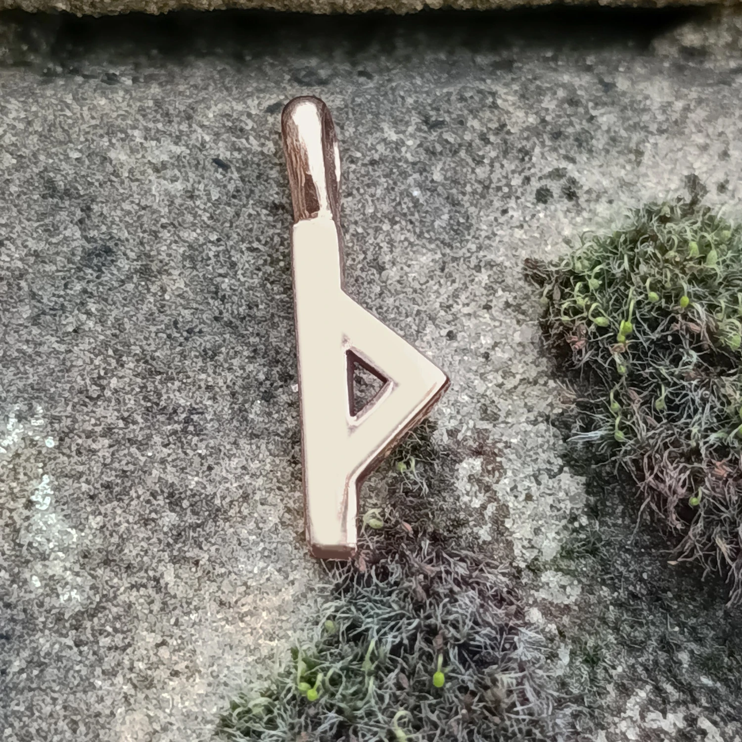 Bronze Elder Futhark Rune Pendant 8 Bronze Elder Futhark Rune Pendant - Image 6