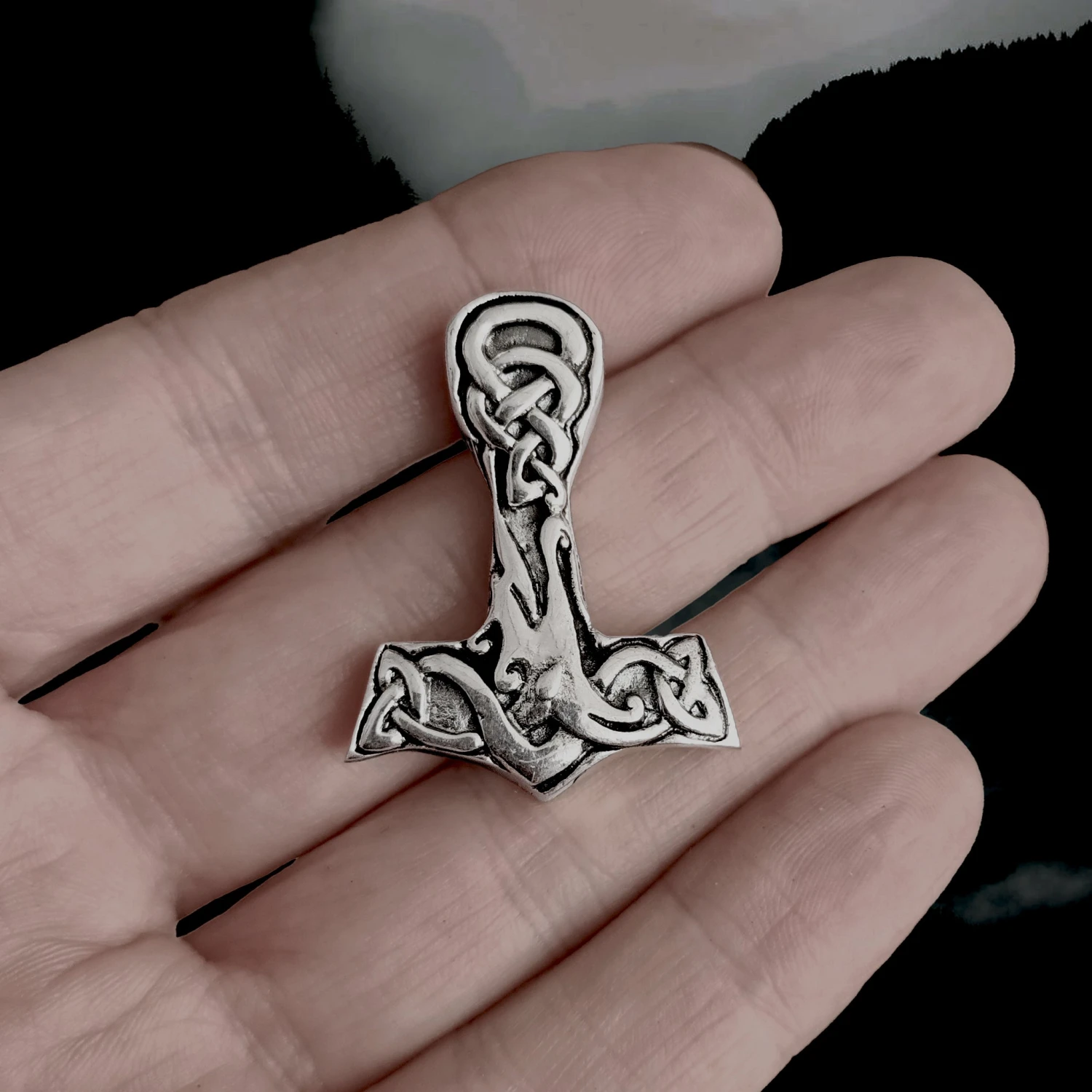 Large Silver Interlace Thors Hammer Pendant 6 Large Silver Interlace Thors Hammer Pendant - Image 4