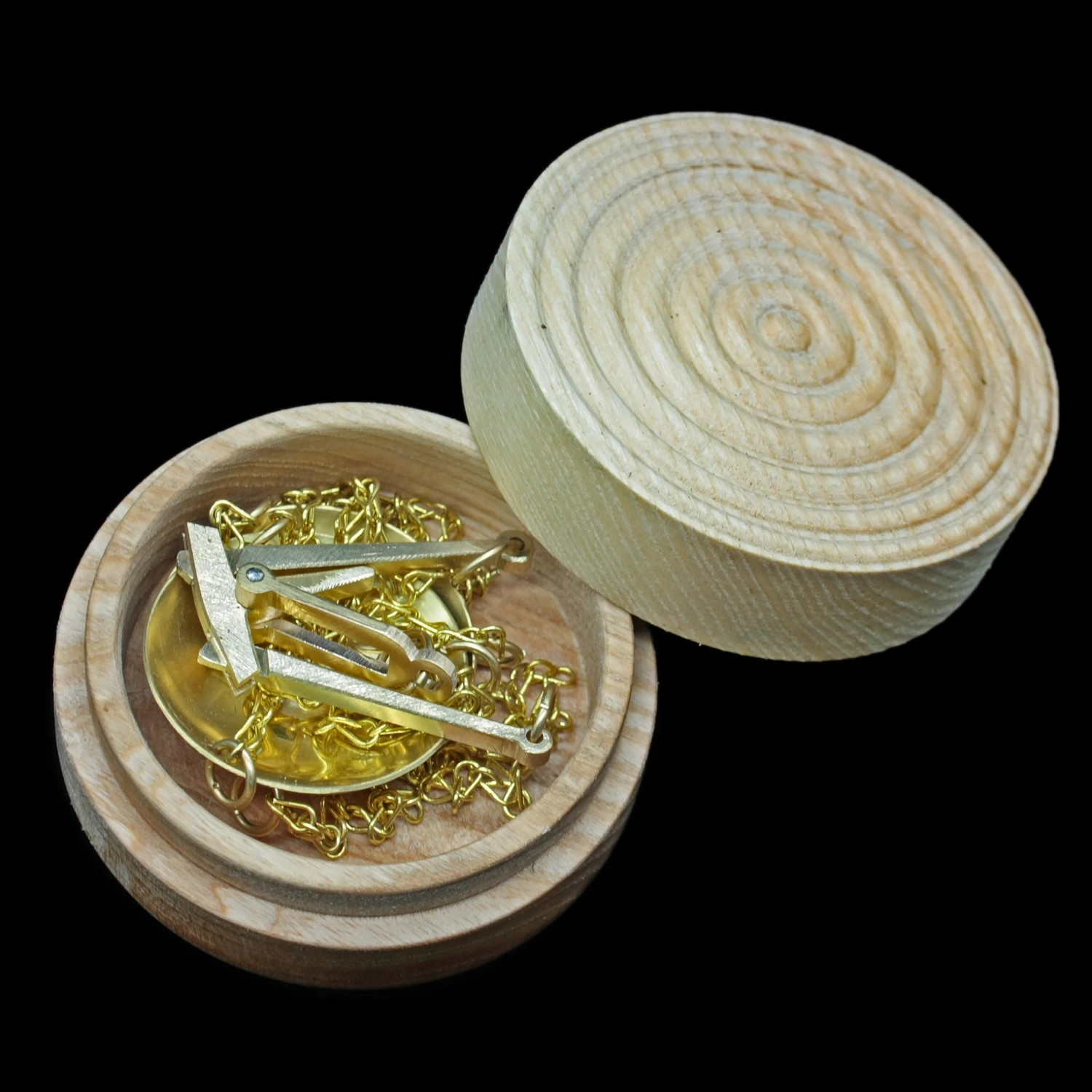 Viking Traders Scales In Birch Wood Case 4 Viking Traders Scales In Birch Wood Case - Image 2