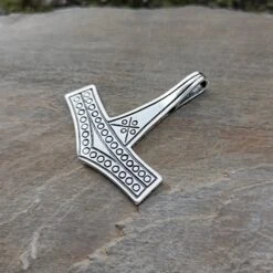 Large Rømersdal Replica Thors Hammer Pendant 9 Large Rømersdal Replica Thors Hammer Pendant -The Viking Dragon wl large romersdal thors hammer on rock silver